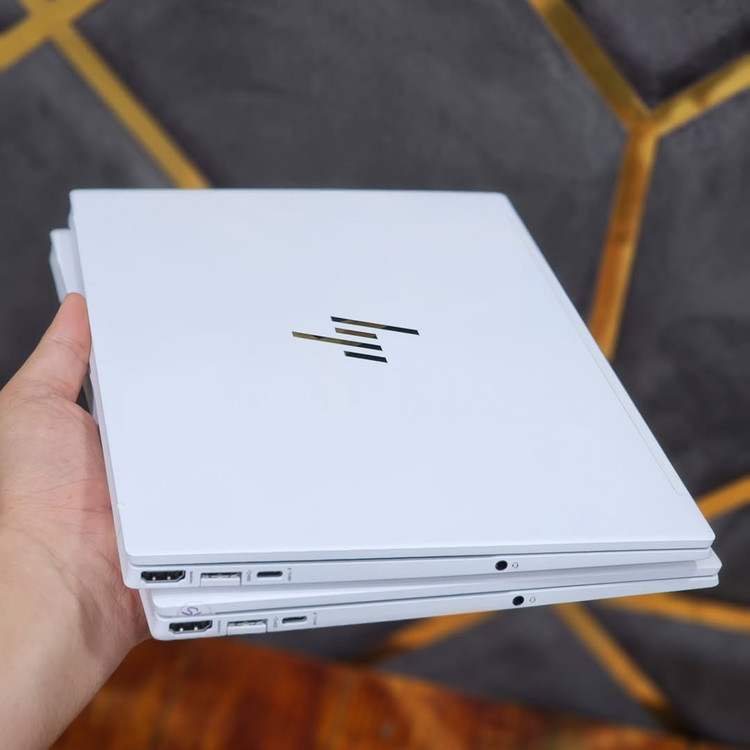 لپتاپ HP PAVILION Aero 13 مدل ۲۰۲۳